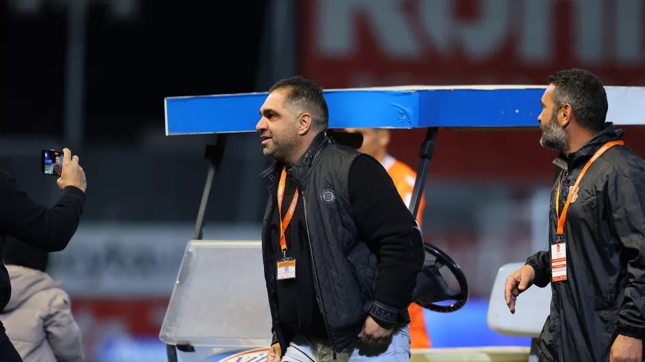 Μπήκε...μέσα