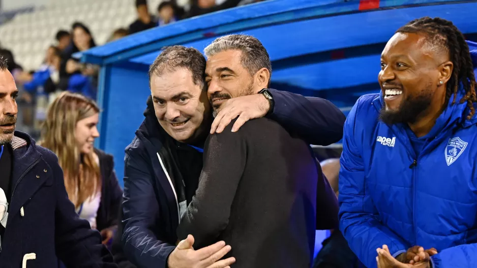 Πρόεδρος και προπονητής!