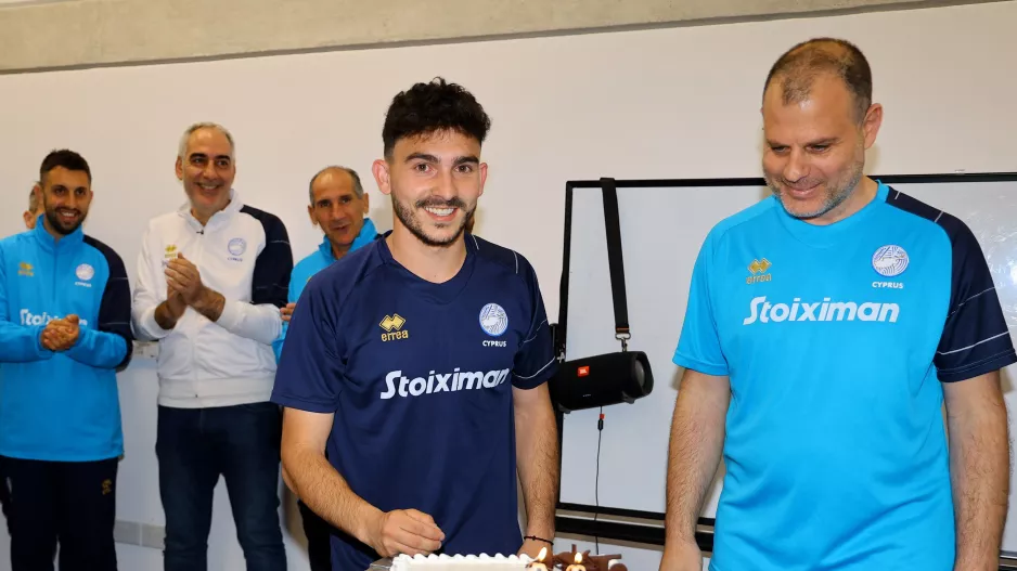 Τούρτα για Κωστή