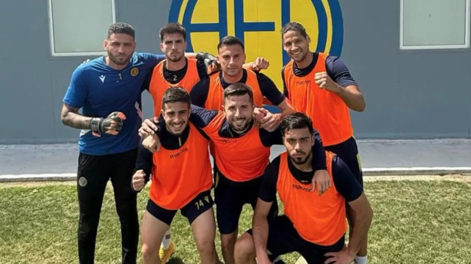 Εύκολα/Νίκη