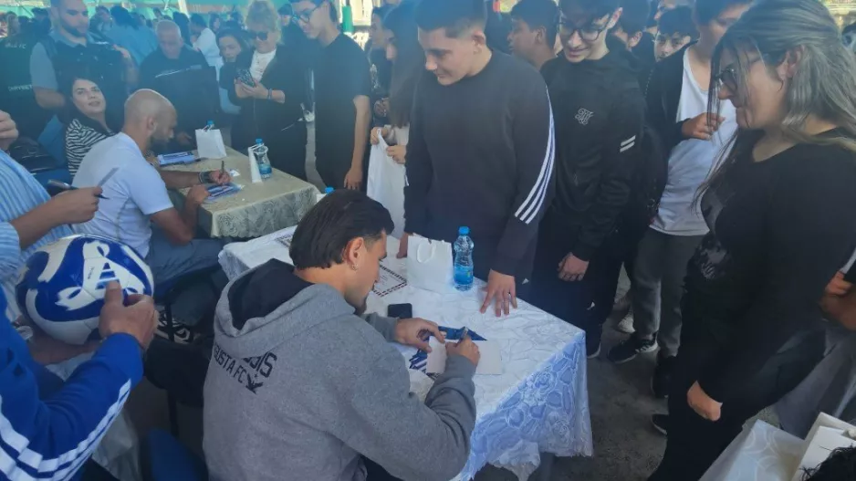 Στο Γυμνάσιο Αγίου Αντωνίου... με Παρούτη (Φώτος)