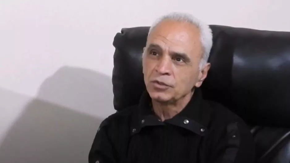 "Περαστικά και σιδερένιος Ανδρέα Κανάρη"
