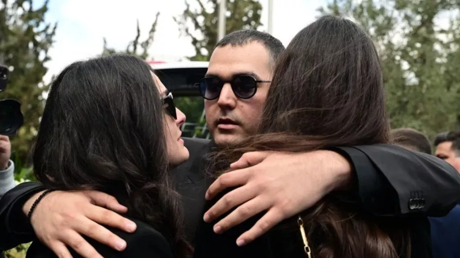 Αλέξης Κούγιας, Ράγισαν καρδιές οι επικήδειοι των παιδιών του