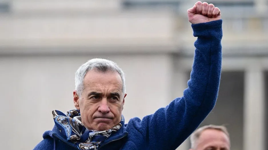 Σάλος στη Ρουμανία με το «κόψιμο» του ακροδεξιού Γκεοργκέσκου