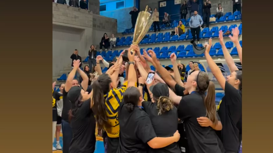 To σήκωσαν τα κορίτσια της ΑΕΛ (βίντεο)