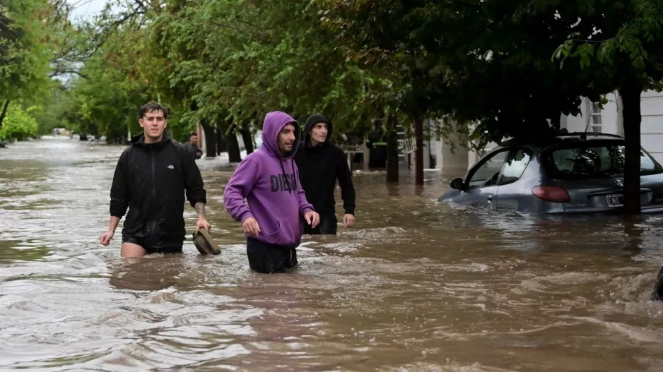 Αργεντινή: 16 νεκροί από τις πλημμύρες