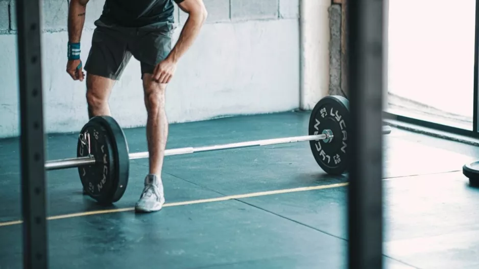  Έβαλε στοίχημα πόσα squats μπορεί να κάνει και κατέληξε με νεφρική ανεπάρκεια