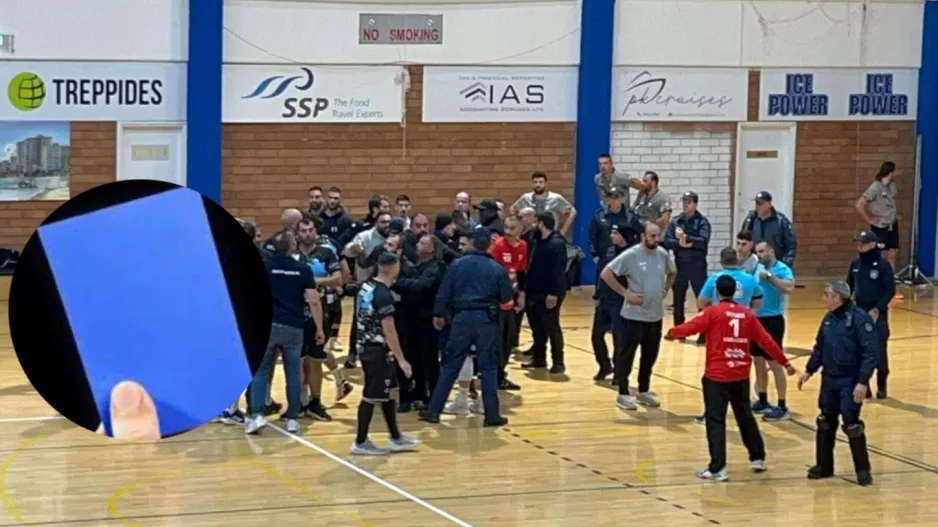 Τι συμβολίζει η μπλε κάρτα που δέχθηκαν οι Καϊμακάμης και Zurek