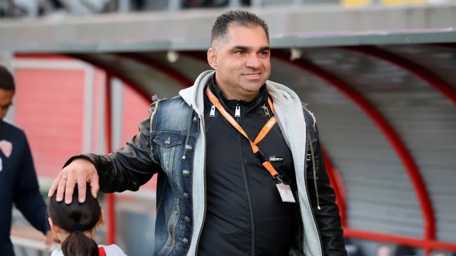 "Σκέφτομαι να βάλω υποψηφιότητα για Πρόεδρος της ΚΟΠ/Με προσέγγισαν άνθρωποι μεγάλων ομάδων"