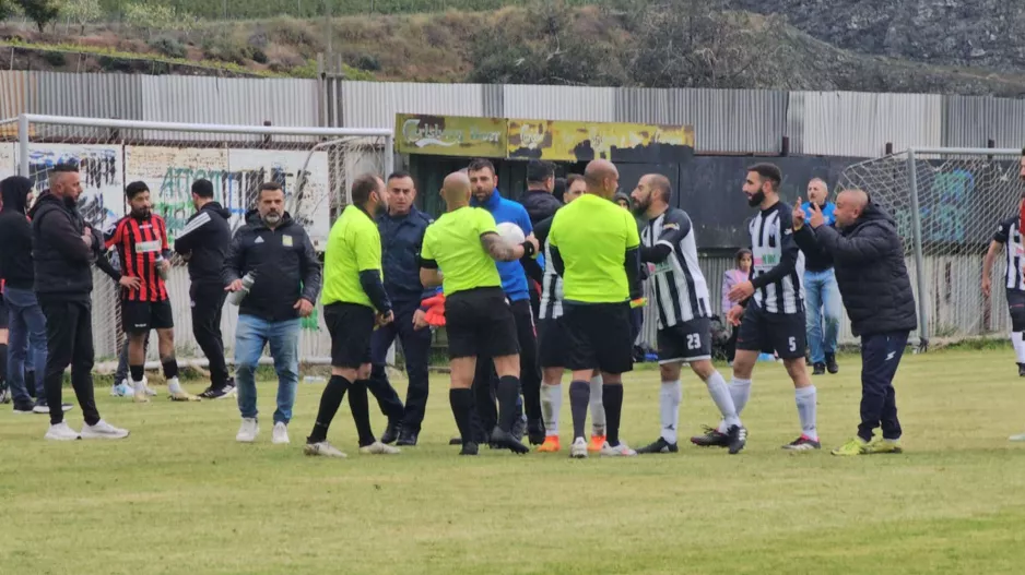 (Φώτος) ΔΙΑΚΟΠΗ στον τελικό κυπέλλου