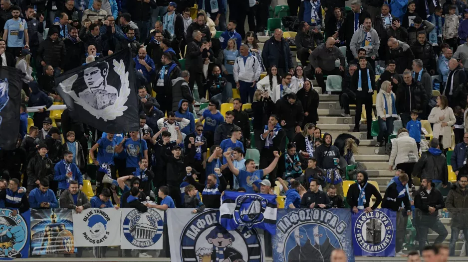 Πεισμωμένοι για το ιστορικό