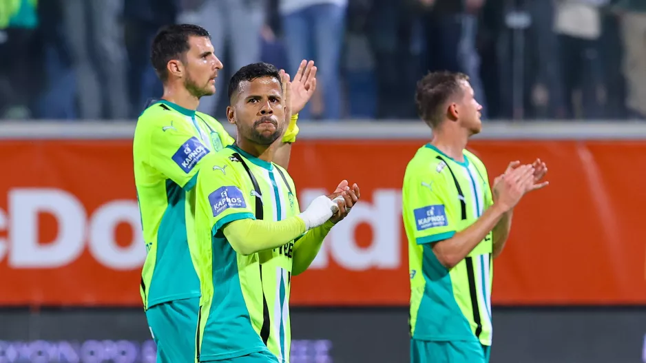 Χειροκρότημα...