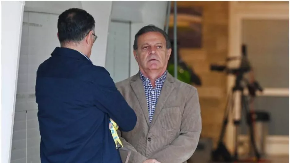 «Aστραπιαίο» ταξίδι και ΣΥΝΑΝΤΗΣΗ στο Λονδίνο!