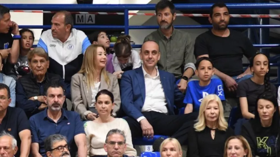 Στην εξέδρα και ο Δήμαρχος 