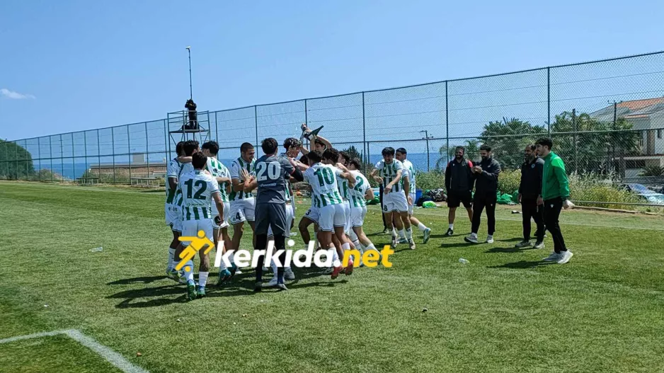 (Βίντεο Kerkida)Τα πανηγύρια των πρωταθλητών: "Σια λαλαλα... Ομόνοια"