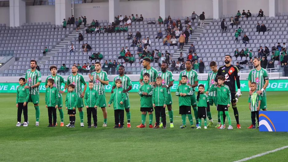 Έσπασε... η έδρα