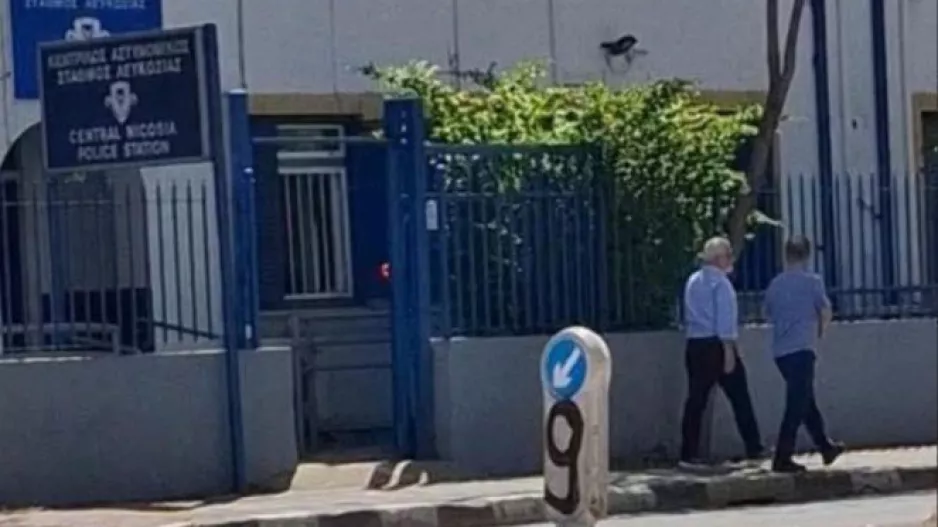 Θύρα 9/ "Παπασταύρου και Αργυρίδης αποφάσισαν να περάσουν την Μ. Παρασκευή δίνοντας καταθέσεις"