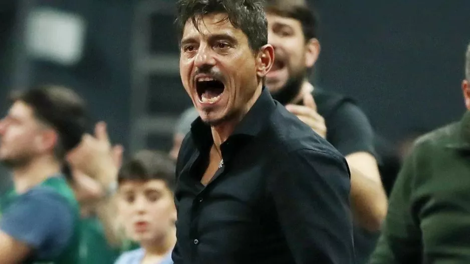 Απίστευτο ξέσπασμα: “Κατεβάστε το λάβαρο του Μποντιρόγκα – Θα πάμε στο NBA ή στην FIBA”