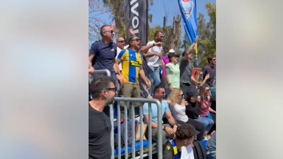 (Βίντεο) ΑΠΟΕΛίστες στο Elite Cup Neon στην Αθήνα: "Για σένα έχω χάσει το μυαλό μου"