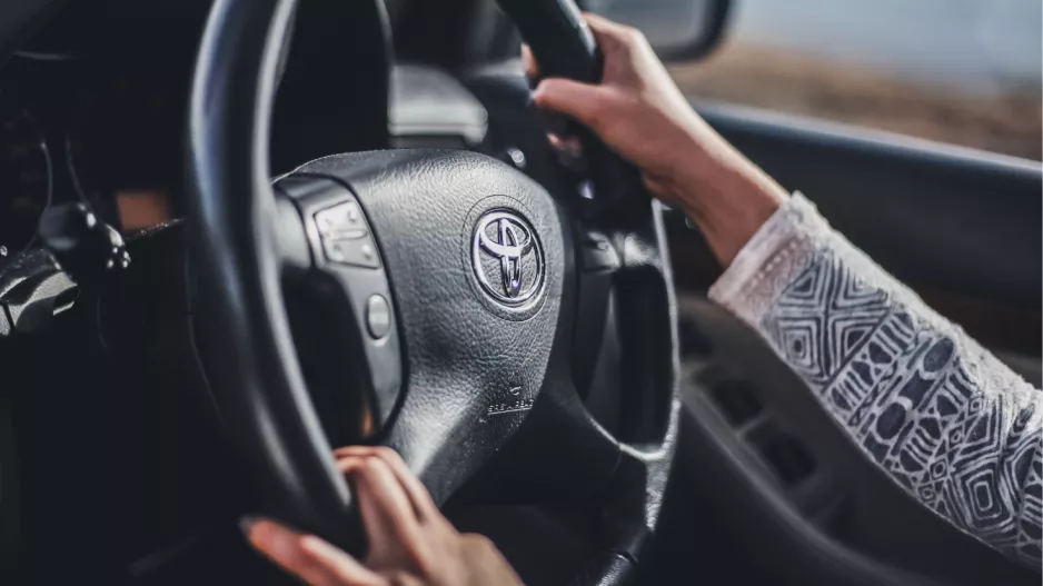 Από τη Ferrari Roma στην οικονομία του Toyota Yaris: 5 αυτοκίνητα για κάθε οδηγό και γούστο