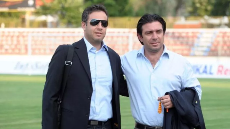 "Συγκάλυψη…"