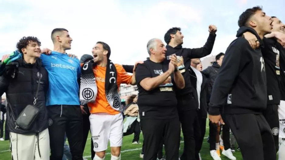 Τρέλα Μπούση για την πρόκριση του ΟΦΗ και πριμ 200.000 ευρώ!