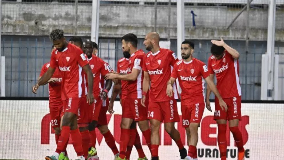 Ερυθρόλευκο διπλό στο "ΠΑΠ"/Αναπτερώθηκαν οι ελπίδες παραμονής (Φώτος)