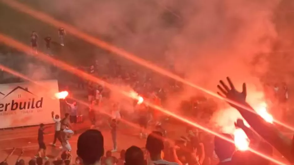 (BINTEO Kerkida) Pyro-show και "πνίγηκαν" οι παίκτες!