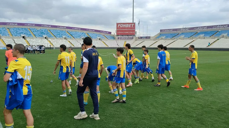 Το ΑΠΟΕΛ κατέκτησε το Super Cup Κ-16 (Φώτος) 