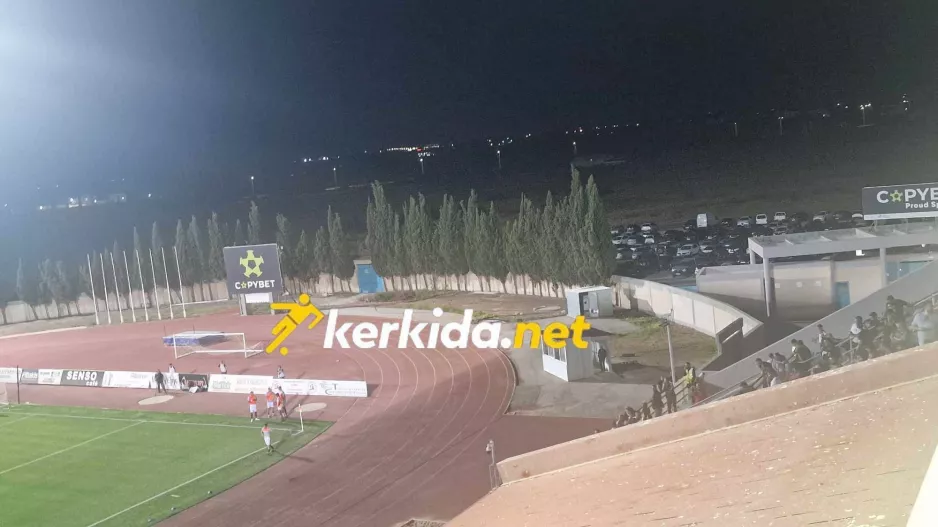 Πρόβλημα με τον προβολέα στο "Τάσος Μάρκου"/Ολιγόλεπτη διακοπή