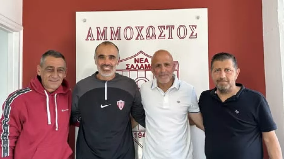 Ανανέωσε με Νικολάου και Τούμπα