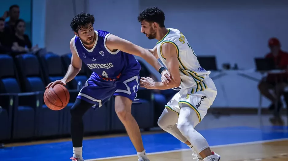 Συνεχίζει και ο Ελευθερίου 