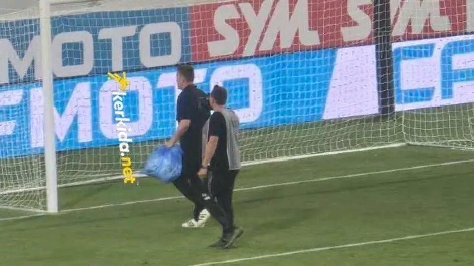 Ο Σπιλέφσκι με τα...δώρα