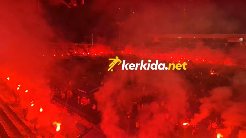 (Βίντεο Kerkida) Εντυπωσιακό pyro show από τους Μαχητές 