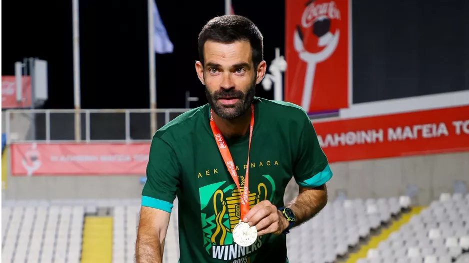 Πρωτάθλημα, Σούπερ Καπ και... Κύπελλο!
