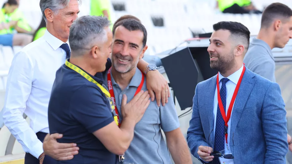 Μαζί...Καρσέδο και Τσάβι Ρόκα