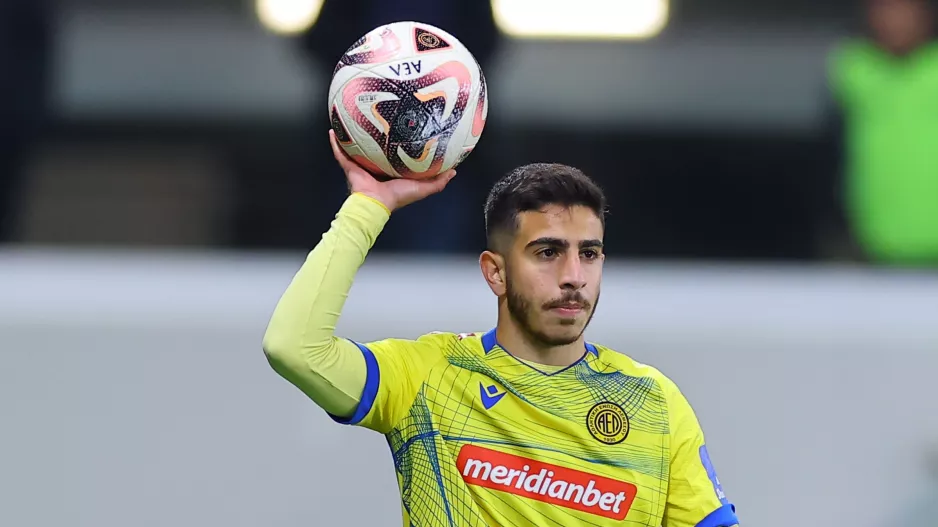 Με Χριστοδούλου...