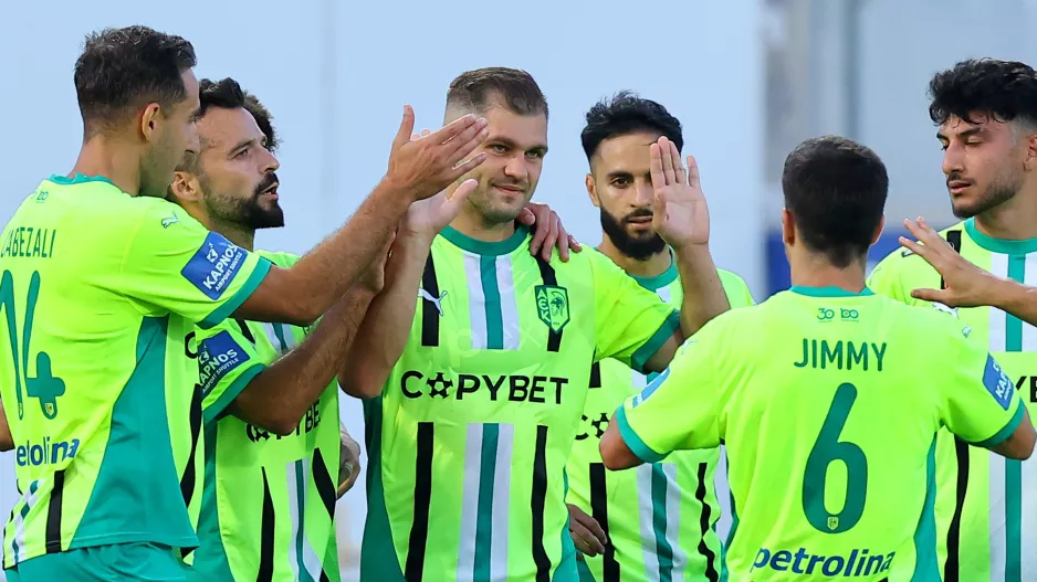 Με χατ-τρικ του Ανγκέλσκι... έκλεισε με νίκη στην Αρένα