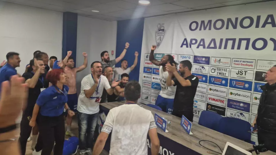 (ΒΙΝΤΕΟ kerkida.net) ΝΤΟΥ παιχτών στην συνέντευξη Τύπου 