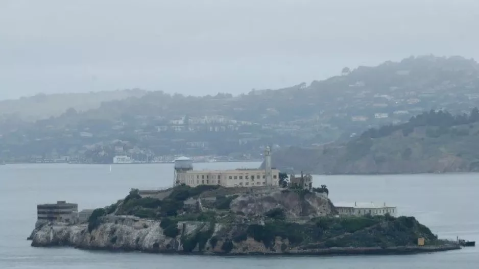 Αλκατράζ: Ο τελευταίος κρατούμενος κρίνει την πρόταση Τραμπ για την επαναλειτουργία του