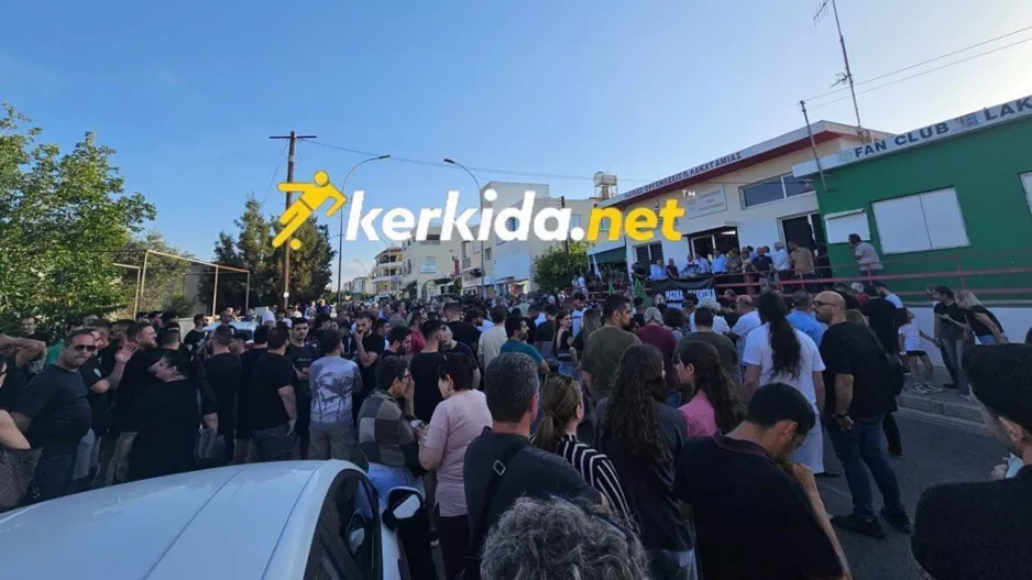(Φώτος/Βίντεο Kerkida) Μαζεύτηκαν... και καταδίκασαν την επίθεση