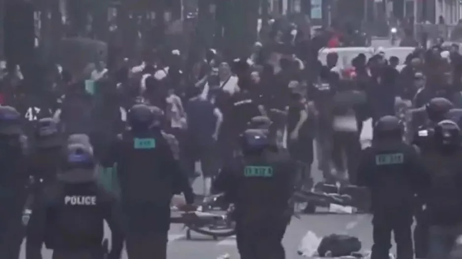 Πεδίο μάχης το Μόναχο την ώρα του τελικού/Άγριες συμπλοκές, επέμβαση της αστυνομίας (Βίντεο)