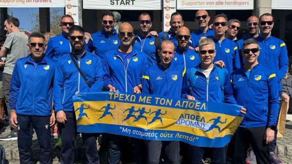 Γαλαζοκίτρινο on tour σε 11 πόλεις και 10 χώρες σ’ ολόκληρη τη γη