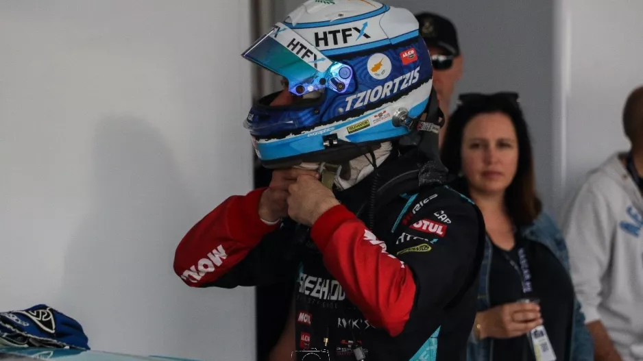 Στην πίστα Vallelunga στη Ρώμη συνεχίζεται η προσπάθεια του Βλαδίμηρου Τζιωρτζή