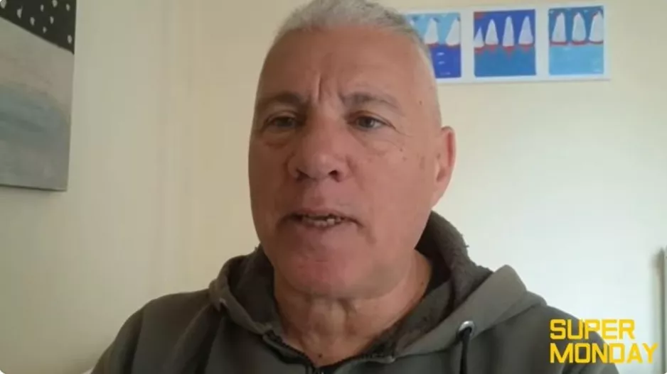 Επίμαχες/ΑΕΚ-Ομόνοια "Παιδιά υπάρχει ένας οφθαλμίατρος να βοηθήσει;"