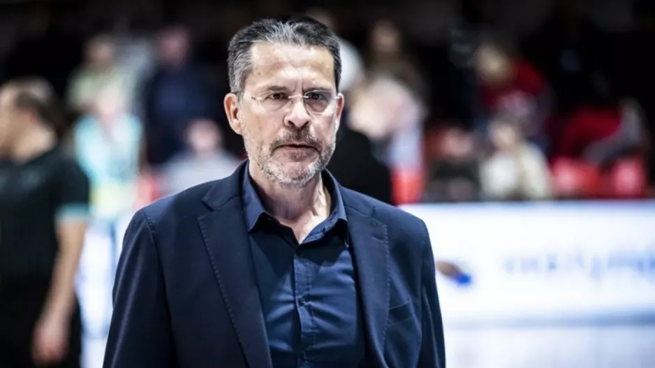 Τρελαμένος με τη διαιτησία ο Πέδρο Μαρτίνεθ, τα έβαλε με τους ρέφερι στο τέλος του Ρεάλ – Βαλένθια
