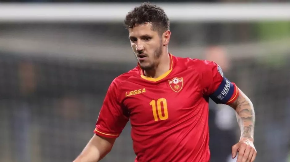 Τριαντάλεπτο ο Γιόβετιτς