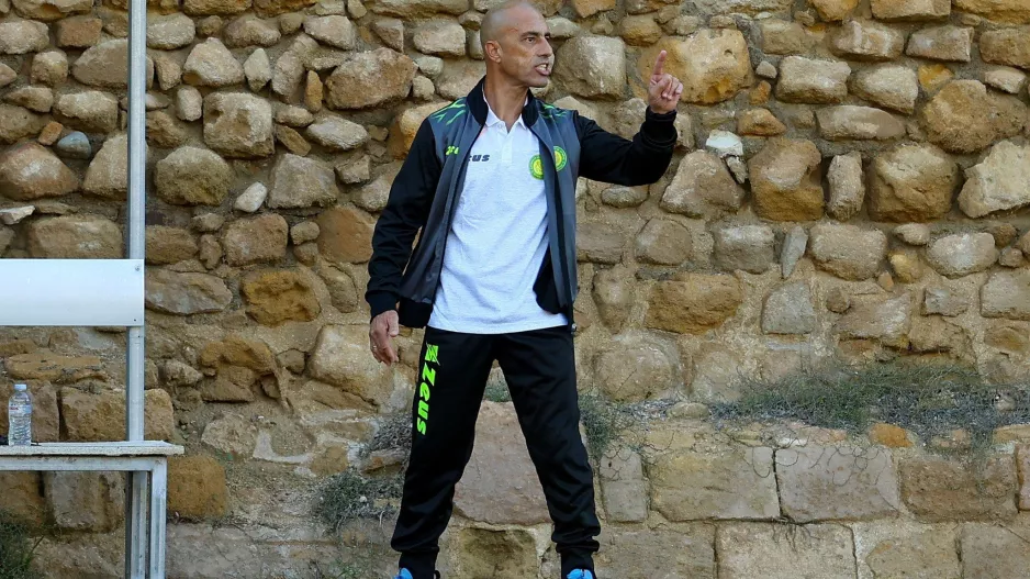Ετοιμάζουν την ομάδα και το γήπεδο (φώτος)