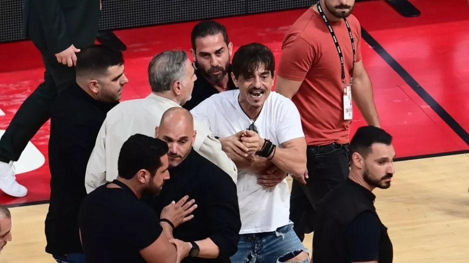 ΕΝΤΑΣΗ με Γιαννακόπουλο στο ΣΕΦ - Δεν του επετράπη να παραμείνει στο παρκέ