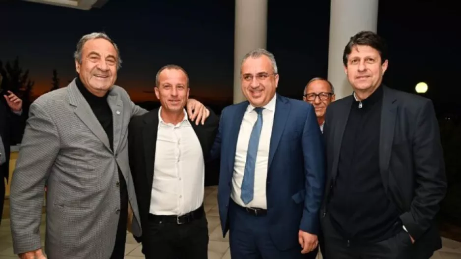 Μουσκάλλης/"Το κράτος οφείλει να βοηθά τα προσφυγικά σωματεία"